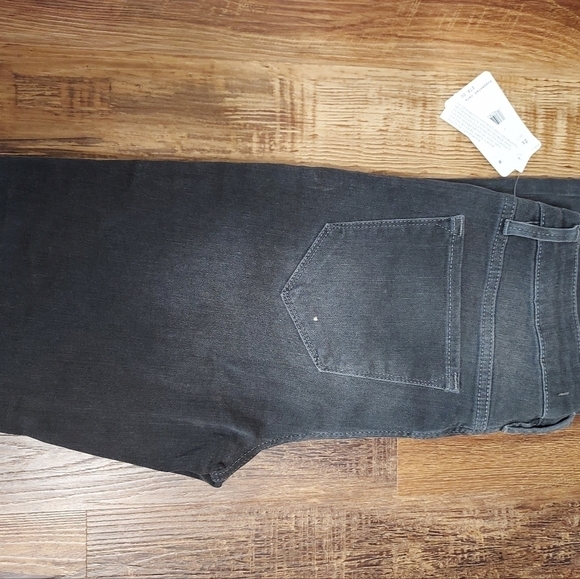We the free NWT BLACK/ dark grey size 28 pants - Picture 7 of 7